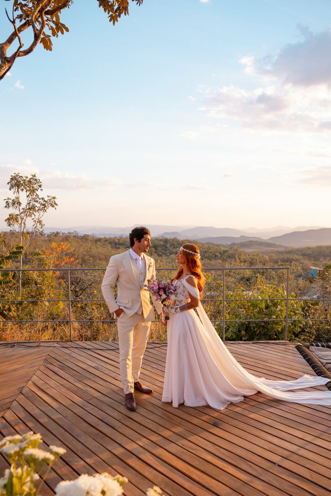Foto Destination Wedding na Chapada dos Veadeiros: O Casamento de Felipe Palermo e Mariana Foto Destination Wedding na Chapada dos Veadeiros: O Casamento de Felipe Palermo e Mariana - Imagem 28