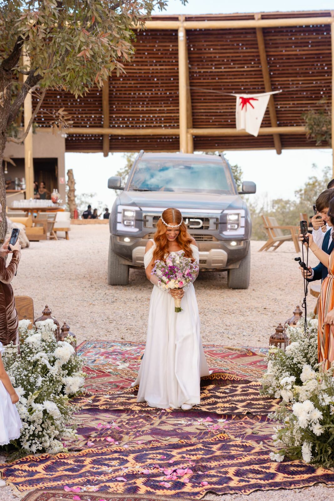 Foto Destination Wedding na Chapada dos Veadeiros: O Casamento de Felipe Palermo e Mariana Foto Destination Wedding na Chapada dos Veadeiros: O Casamento de Felipe Palermo e Mariana - Imagem 19