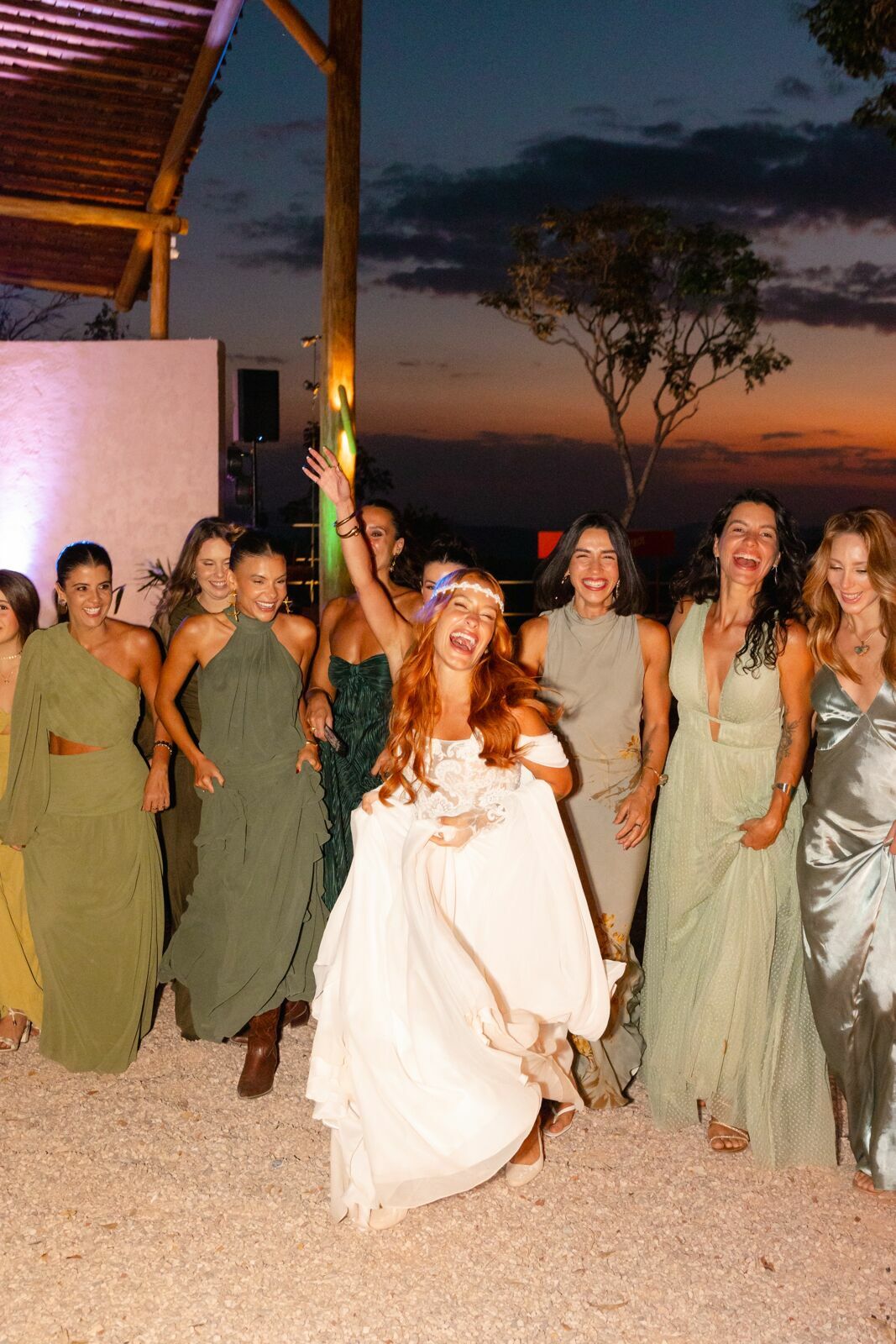 Foto Destination Wedding na Chapada dos Veadeiros: O Casamento de Felipe Palermo e Mariana Foto Destination Wedding na Chapada dos Veadeiros: O Casamento de Felipe Palermo e Mariana - Imagem 43